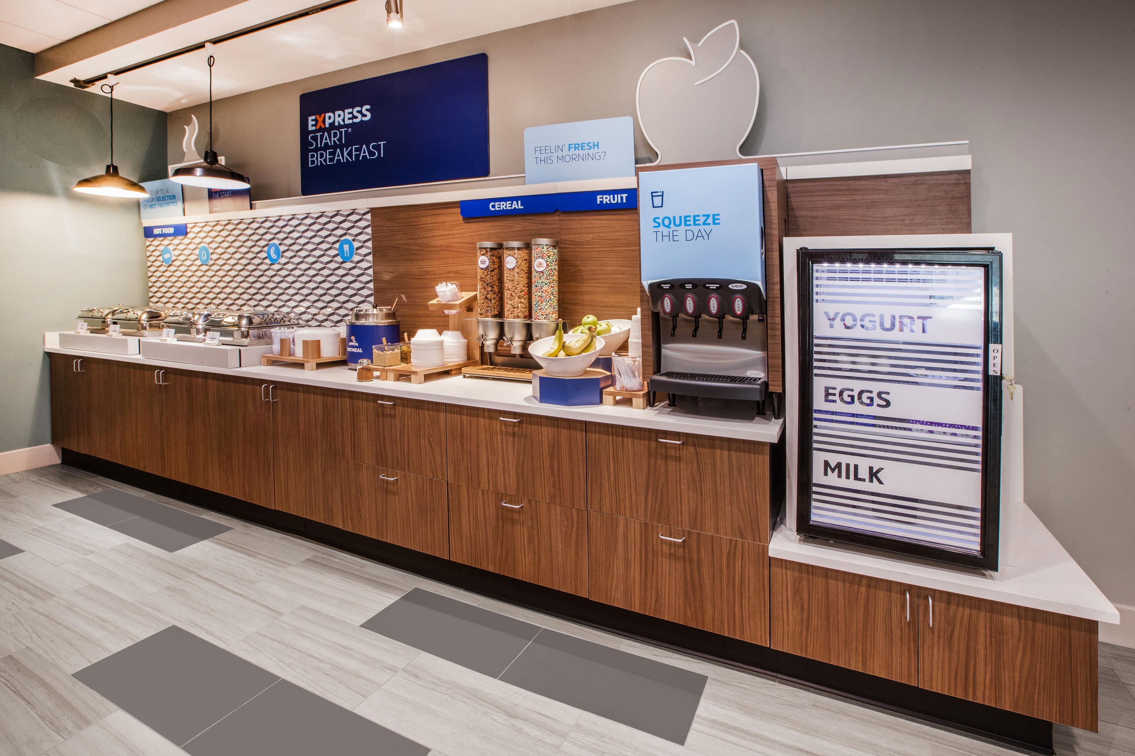 Holiday Inn Express Hotel & Suites Byron By Ihg Buitenkant foto