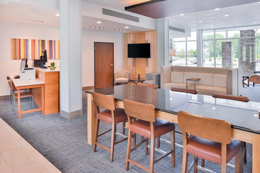 Holiday Inn Express Hotel & Suites Byron By Ihg Buitenkant foto